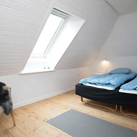 10 Person Holiday In Bl Vand Blåvand