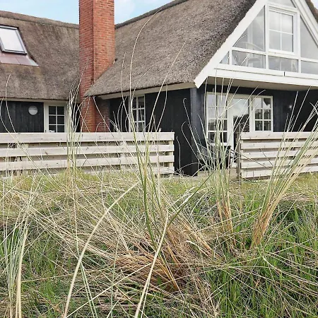 10 Person Holiday In Bl Vand